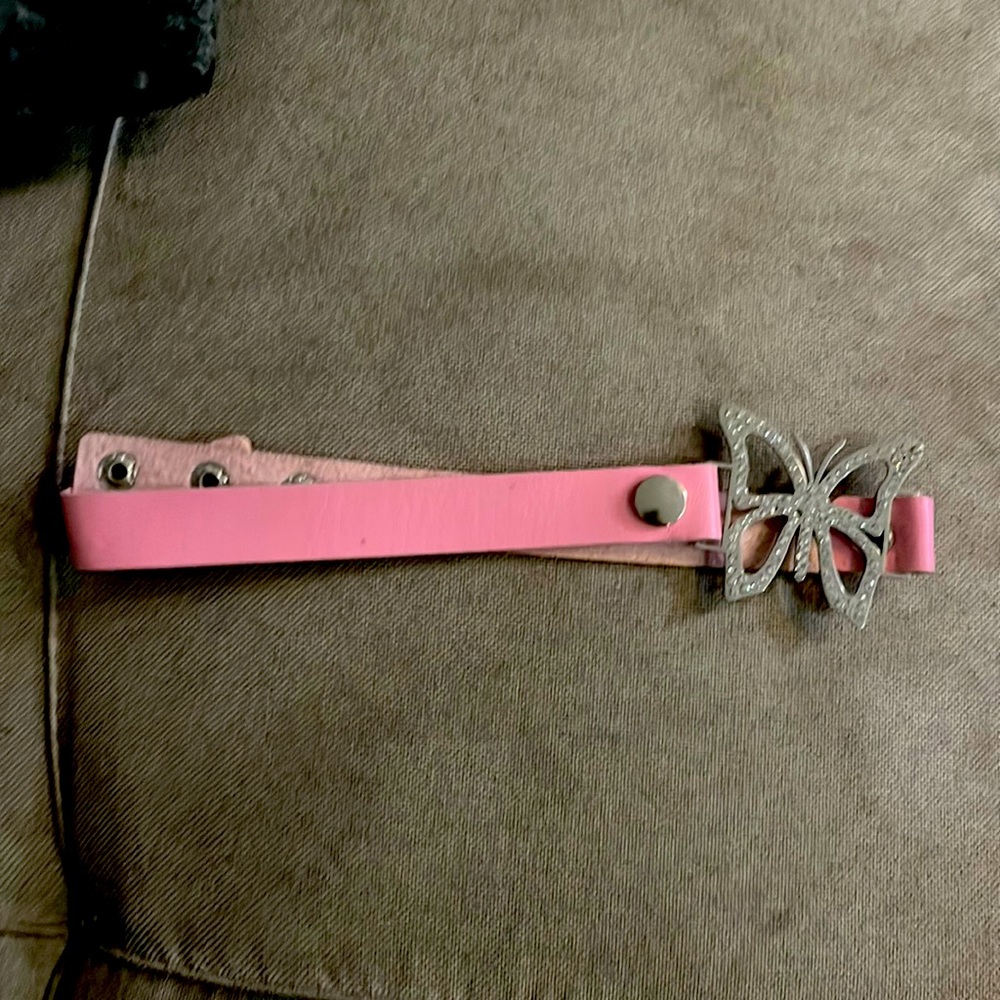 pink butterfly choker